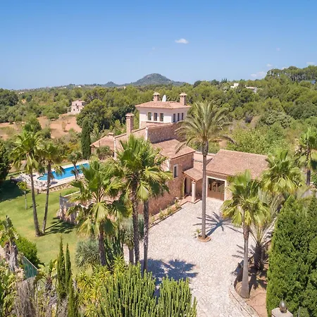 Spacious 5-bedroom In Mallorca