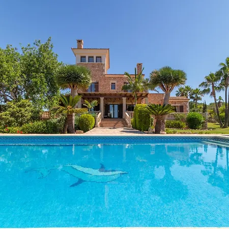 Spacious 5-bedroom In Mallorca