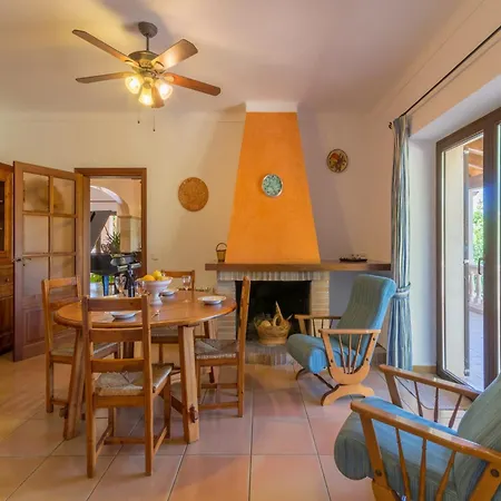 Villa Spacious 5-bedroom In Mallorca