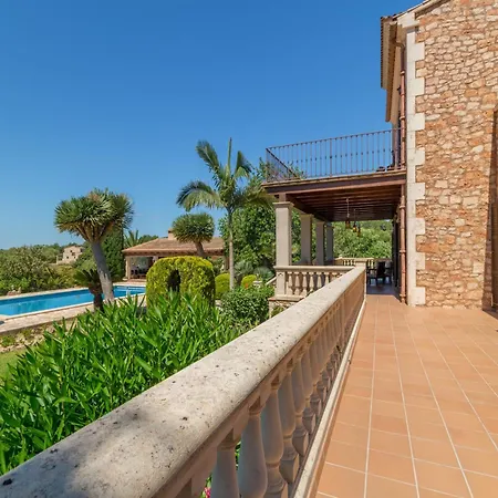 Spacious 5-bedroom In Mallorca Villa *