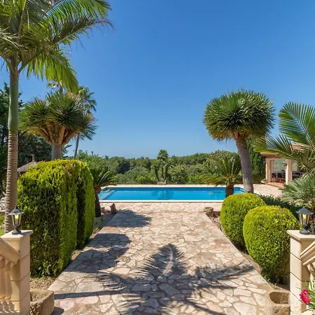 Villa Spacious 5-bedroom In Mallorca