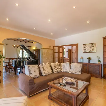 Villa Spacious 5-bedroom In Mallorca Felanitx
